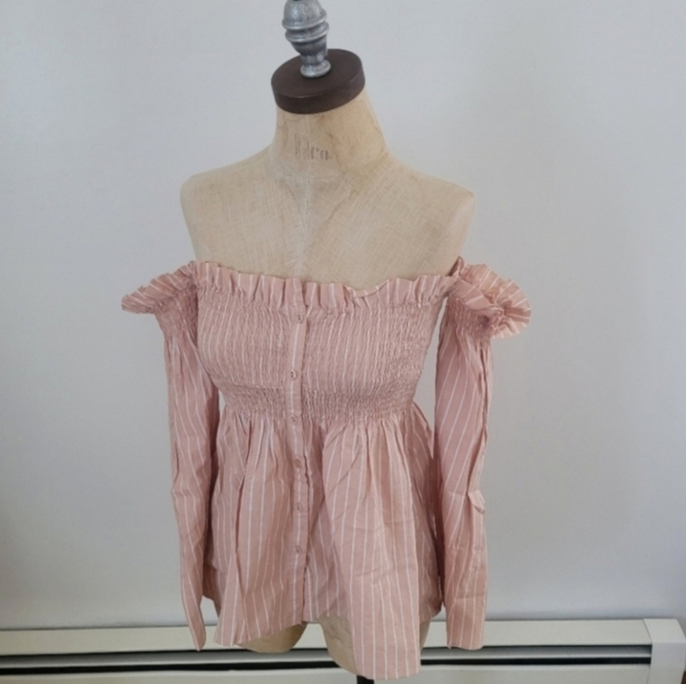 ASTR The Label Milkmaid Off the Shoulder Smocked Bodice Peplum Buttonfront S